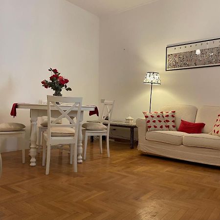 Elegant Apt-Typical Roman Palazzina Pz Alessandria Eksteriør bilde
