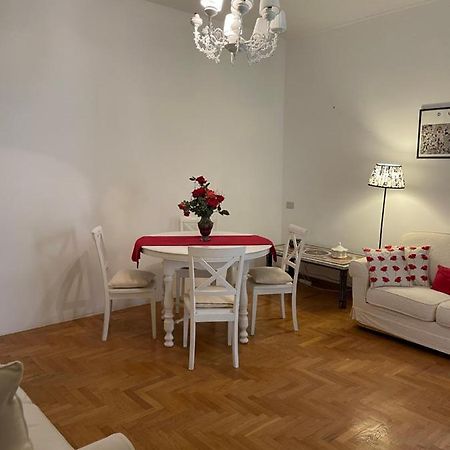 Elegant Apt-Typical Roman Palazzina Pz Alessandria Eksteriør bilde